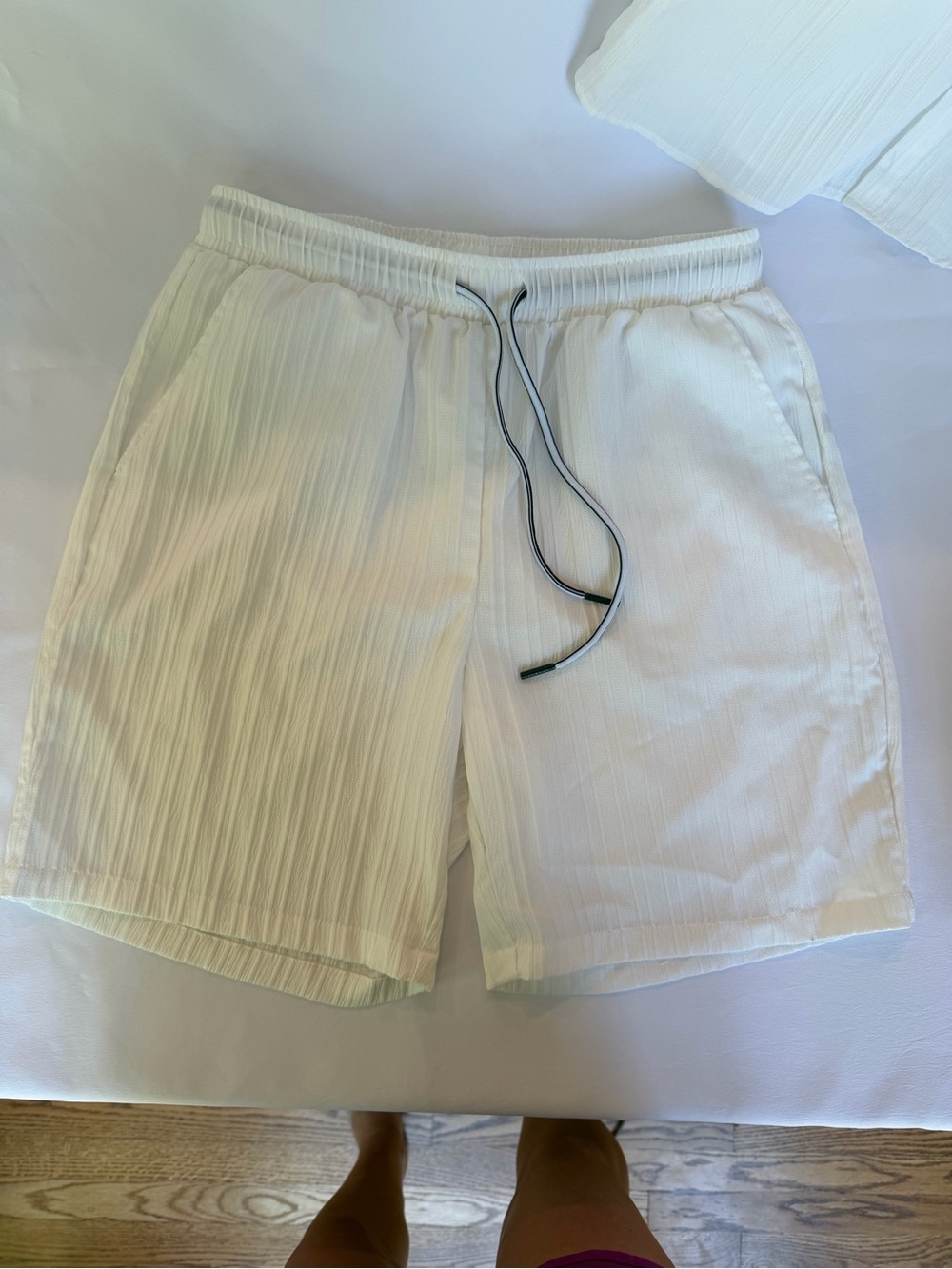 NWOT Manfinity White Gauze Style Textured Collared Shirt & Shorts Set - Picture 3 of 7
